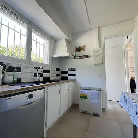 Avec Jardin, Proche Plages, 3 Chambres, Veranda, Parking, Wifi Optionnel, - Fr-1-308-27
